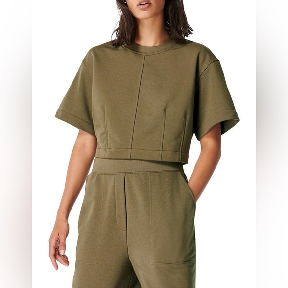 SWEATY BETTY WREN CROP SHORT SLEEVE T-SHIRT- Size XL. Color olive - Picture 10 of 11